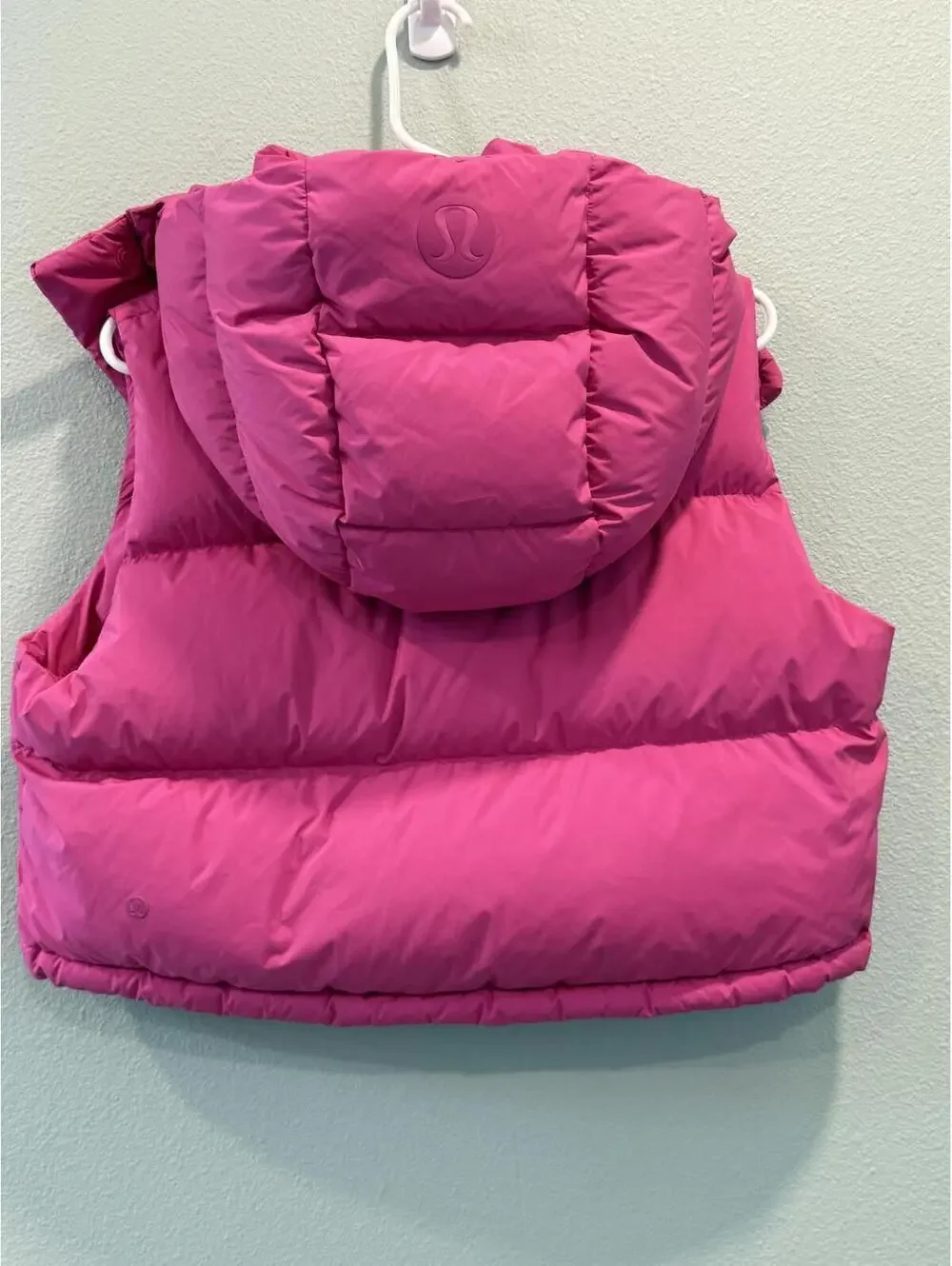 Lululemon Wunder Puff Super-Cropped Vest Sonic Pink, NWOT, Size 8